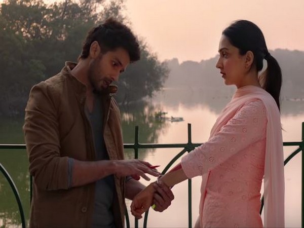 Kabir Singh: Watch Kabir and Preeti fall in love in 'Kaise Hua ...