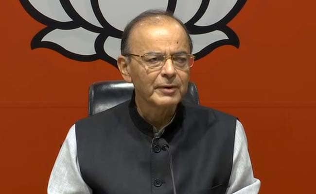 Nitish Kumar, Mayawati, Other Leaders Visit Arun Jaitley In Hospital