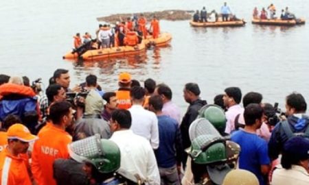 Boat with 61 onboard capsizes in Godavari River: At least 11 dead, several missing – The News Minute