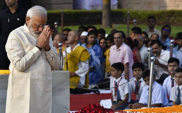 Live: Gandhi@150 | PM Modi pays homage to Mahatma Gandhi at Rajghat