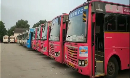 48,000 Jobless Telangana Transport Workers Feel They’ve Been Thrown Under the Bus But KCR Unmoved